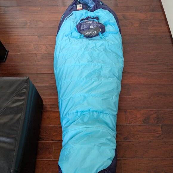 NWT Marmot Women's Trestles Sleeping Bag - Picture 3 of 6